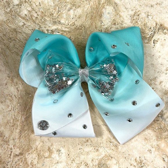 Other - Large Mint Green and White Girls Hair Bow